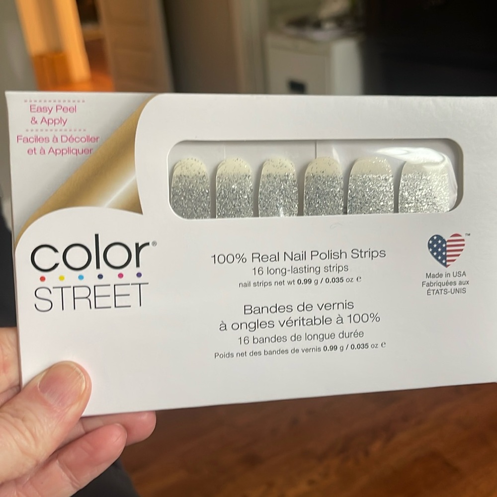 ColorStreet nails- Dripping in Diamonds